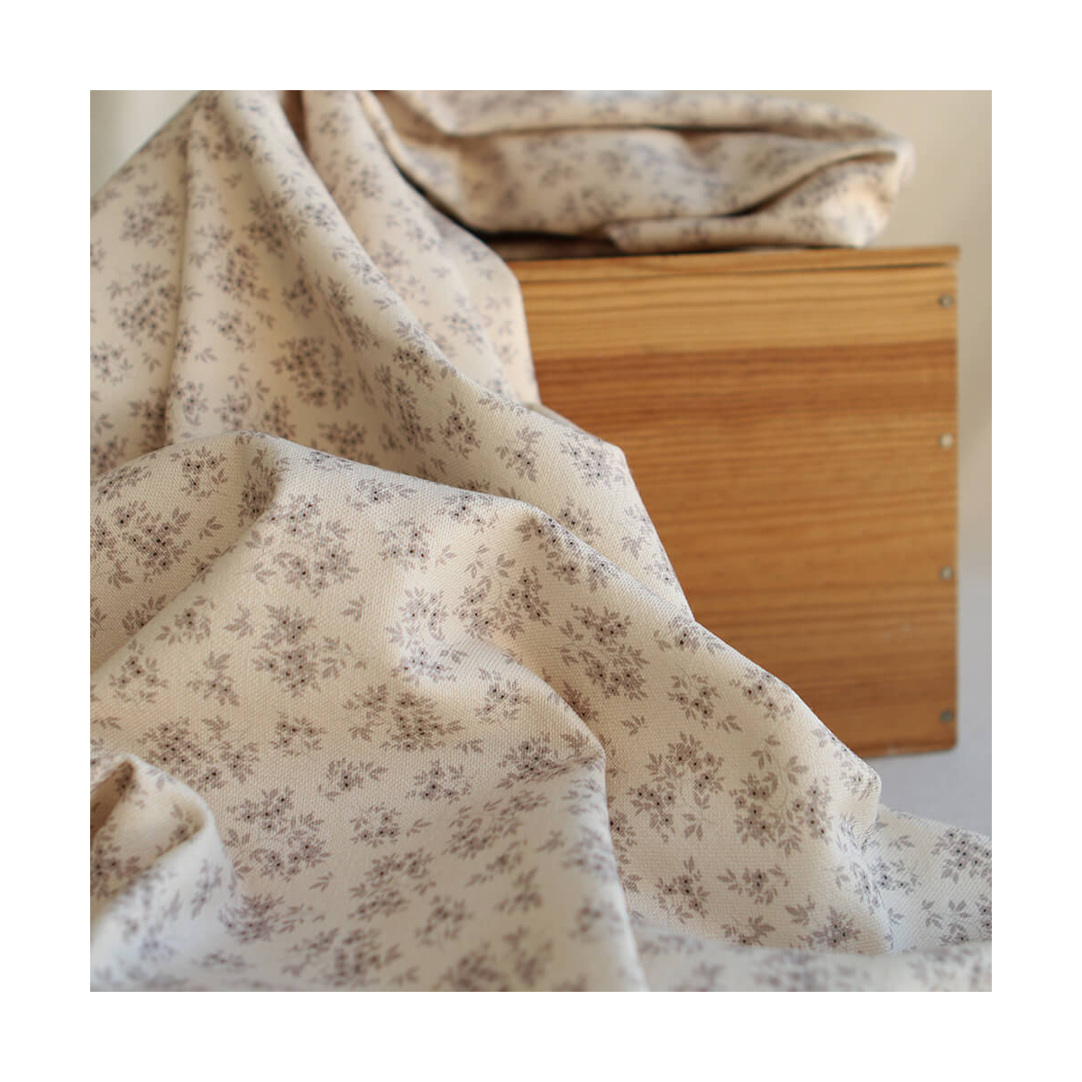 Soumeya - Toile de coton canvas motif exclusif taupe