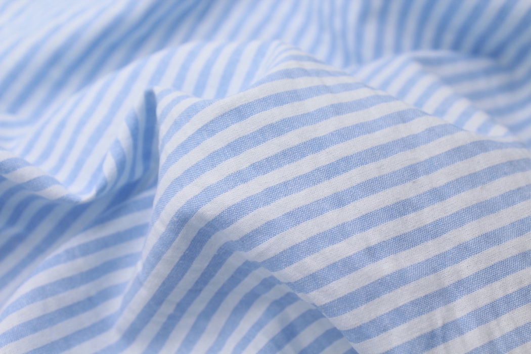 Coton gaufré à rayures coloris bleu clair Qualité Oeko-tex - 2