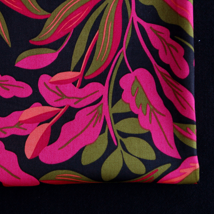 Nerida - Coton satiné Nerida Hansen à imprimé fleuri noir et fuschia