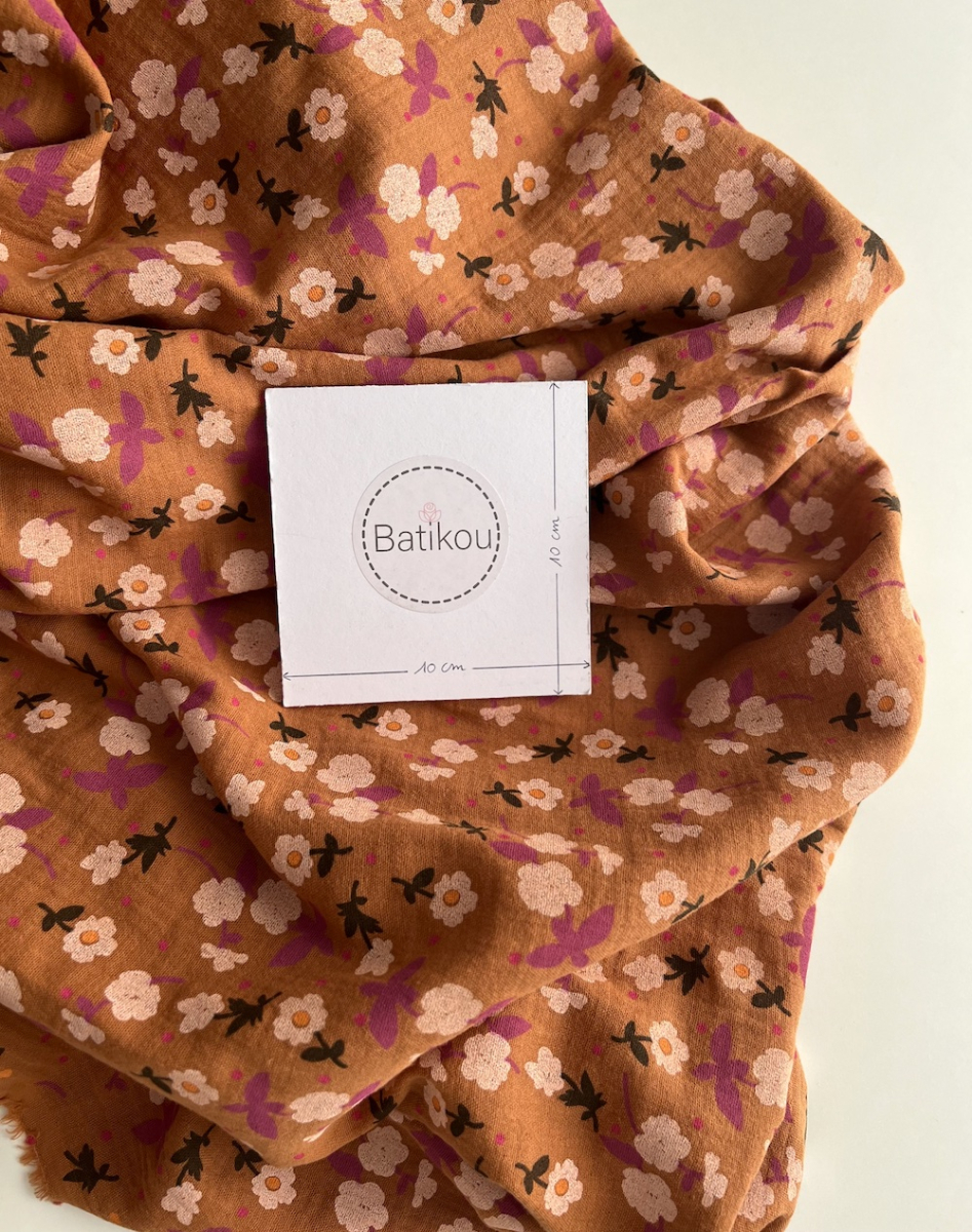 Olivia - Double gaze de coton coloris fond écureuil imprimé fleuri Tissus issus de l'agriculture biologique  - 7