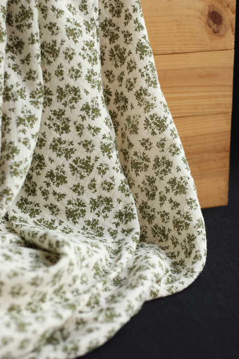 Soumeya - Double gaze coton BIO motif exclusif fond écru vert olive