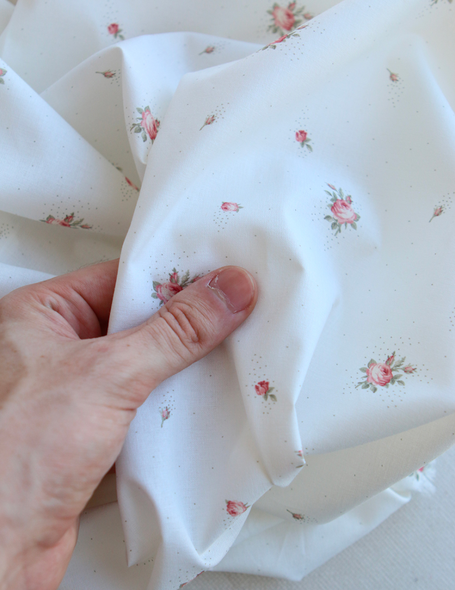 Christine - Popeline douce coton BIO organique fond blanc exclusif vert et rose