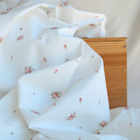 Christine - Popeline douce coton BIO organique fond blanc exclusif vert et rose