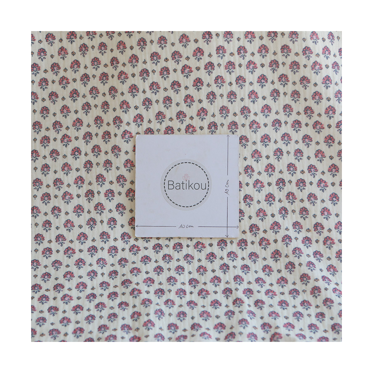 Leela - Double gaze de coton motif fleuri fond écru