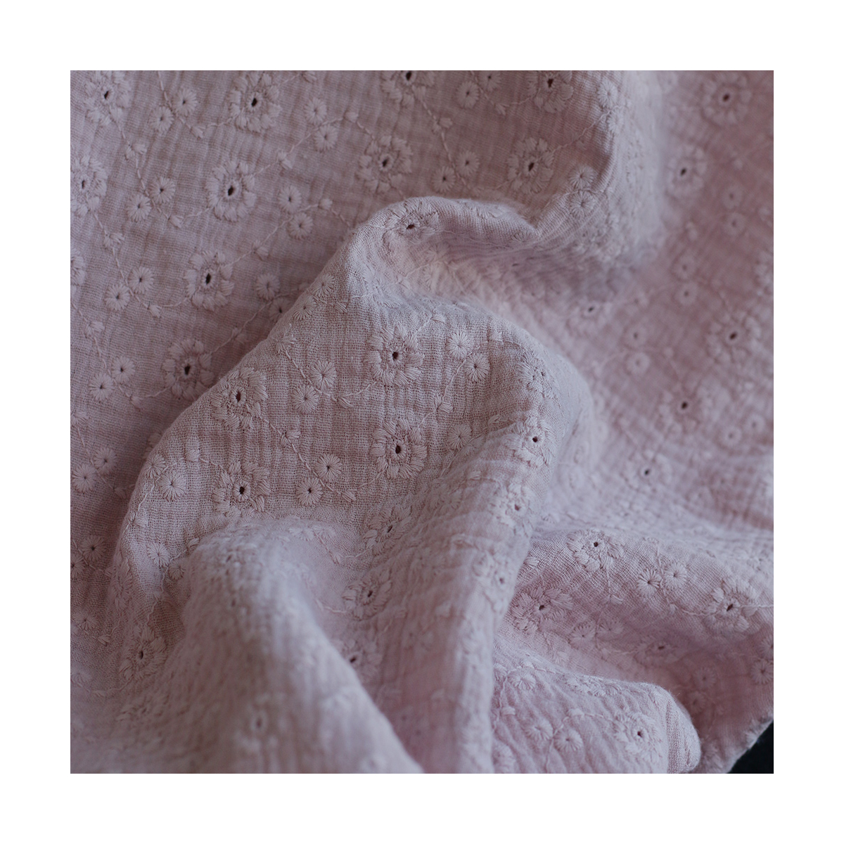 Double gaze de coton Suzy brodée coloris rose pétale