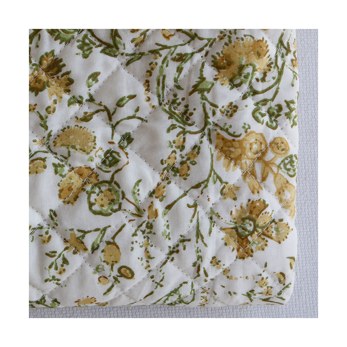 Karishma jaune - Tissu indien matelassé double face coton hand block largeur 100cm