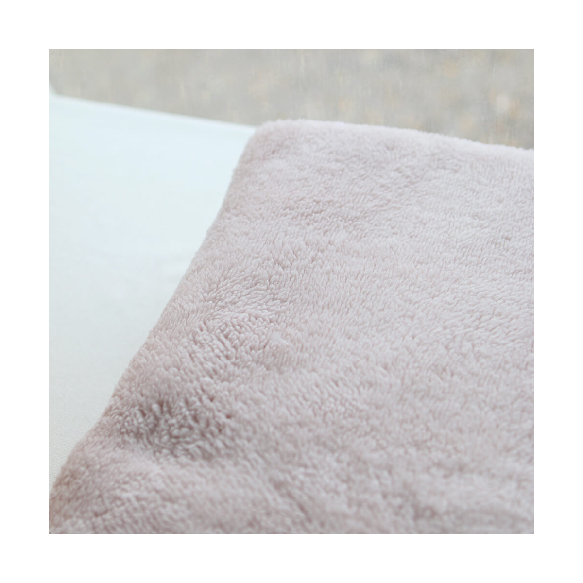 Teddy / moumoute bouclé coloris rose poudré