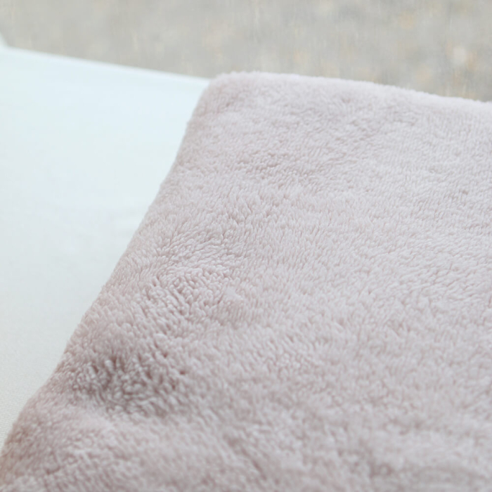 Teddy / moumoute bouclé coloris rose poudré