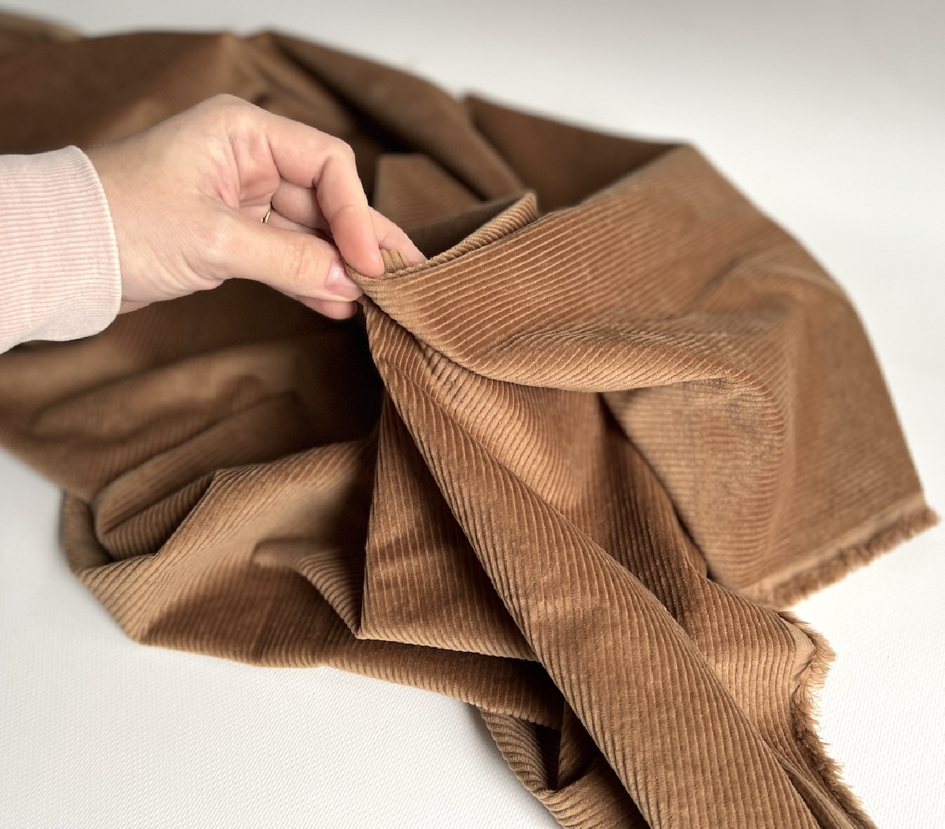 Velours à côtes coton organique coloris noix