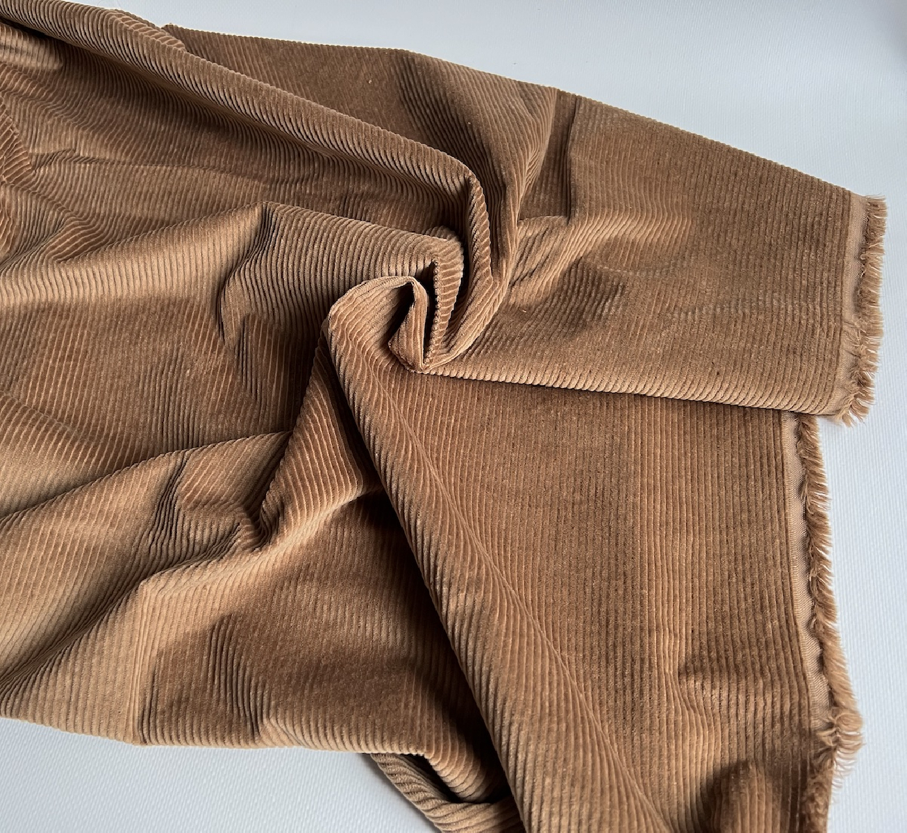 Velours à côtes coton organique coloris noix