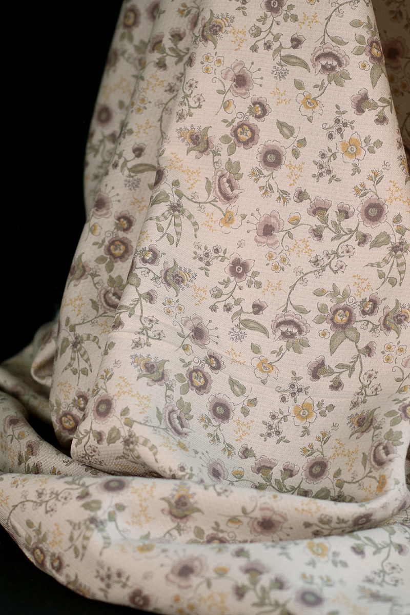 April - Tissu coton piqué léger texturé fleuri kaki