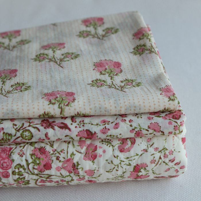 Karishma rose B- Tissu indien en coton imprimé main Hand Block Artisanal