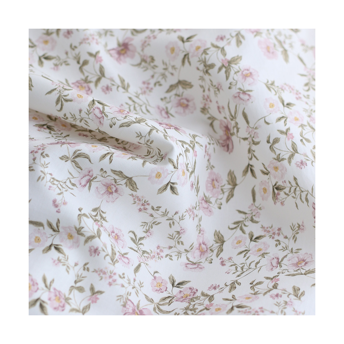 Romy - Popeline douce coton organique fond ivoire imprimé fleuri