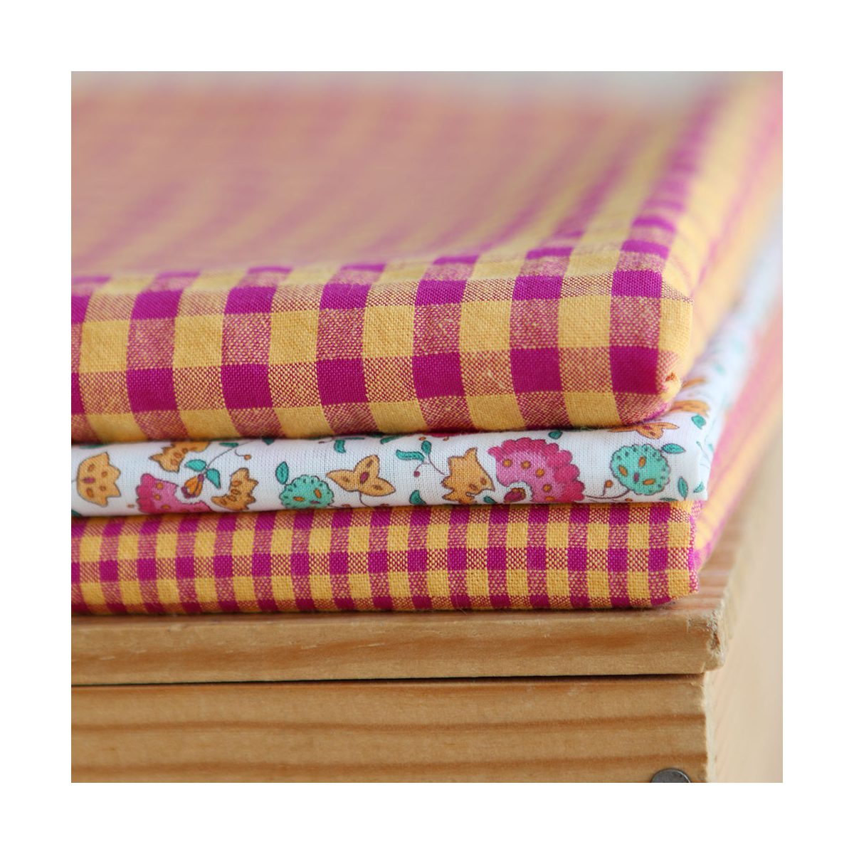 Seersucker / Coton gaufré vichy mini 3mm fruit de la passion