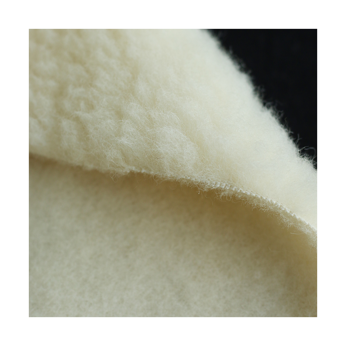 Shaun - Tissu fourrure pure laine vierge de mouton BIO tissée sur coton