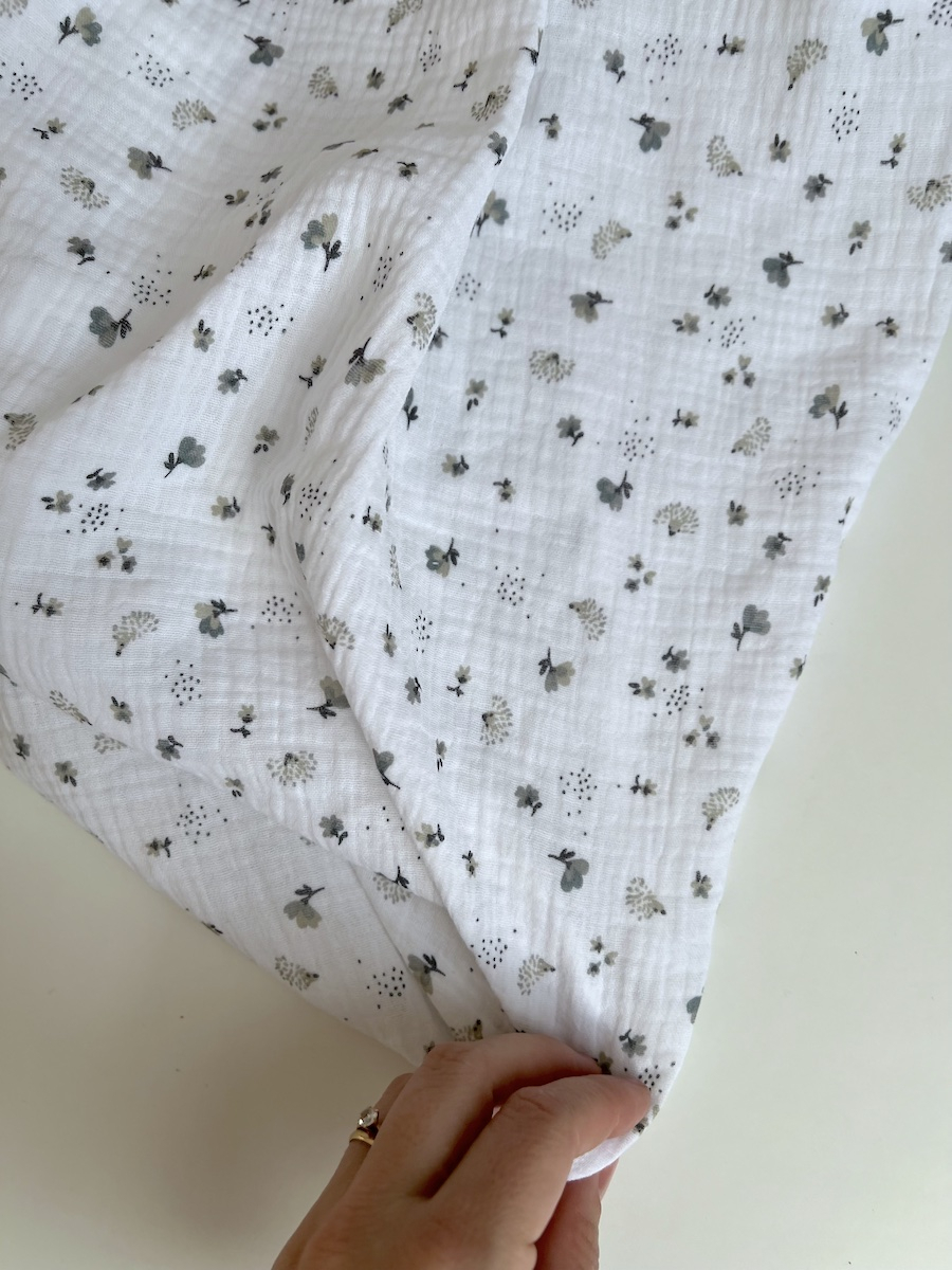 Double gaze de coton Nelsi blanc motif gris