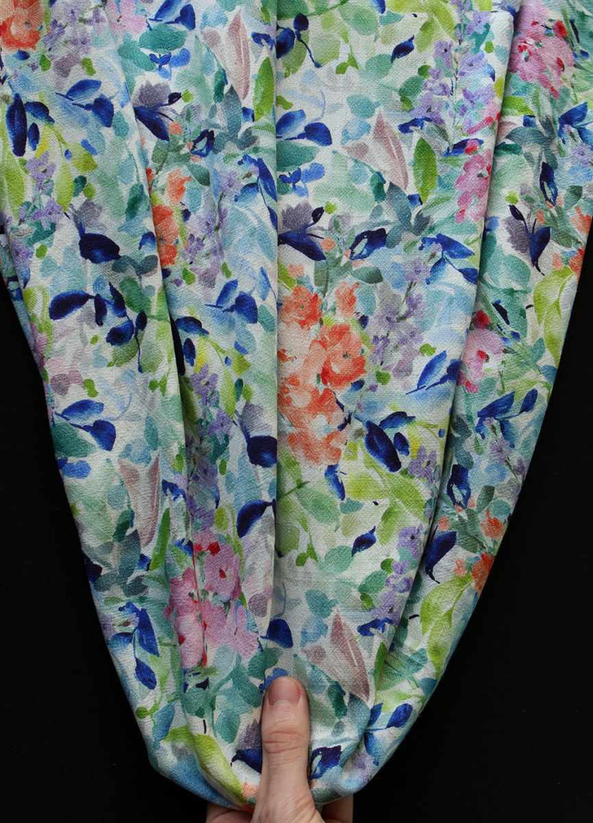 Crêpe lin et viscose imprimé fleuri bleu et vert