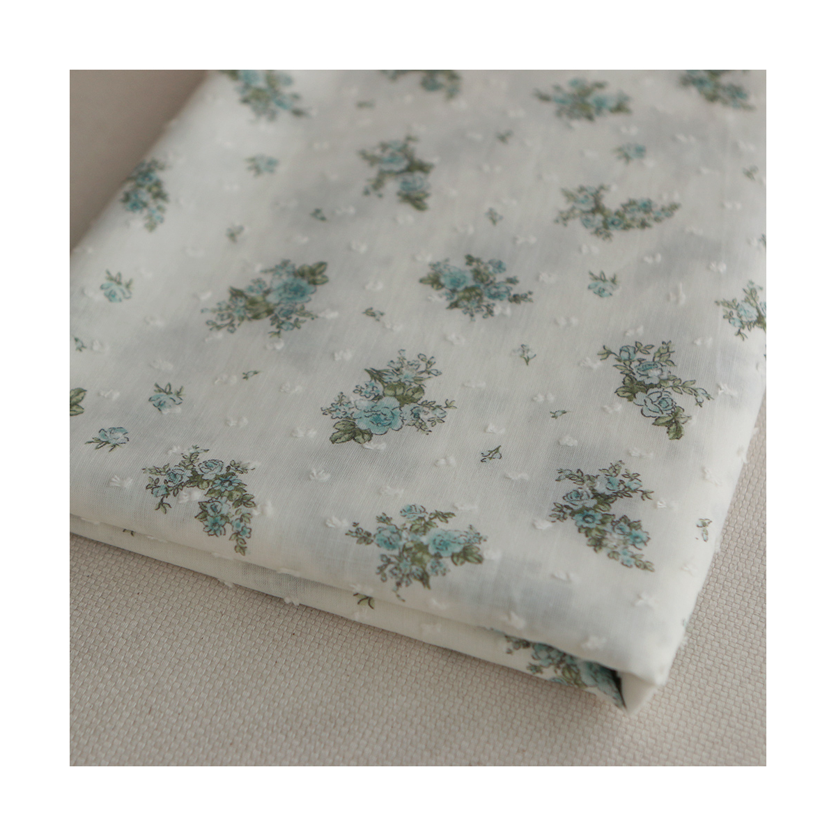 copy of Coline - Plumetis de coton imprimé fleuri menthe et rose