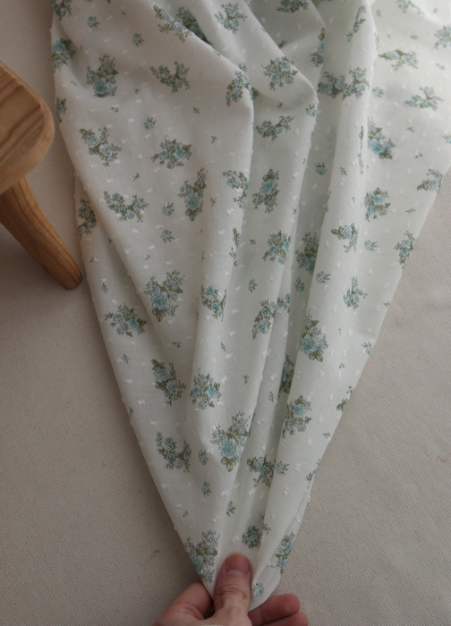 copy of Coline - Plumetis de coton imprimé fleuri menthe et rose