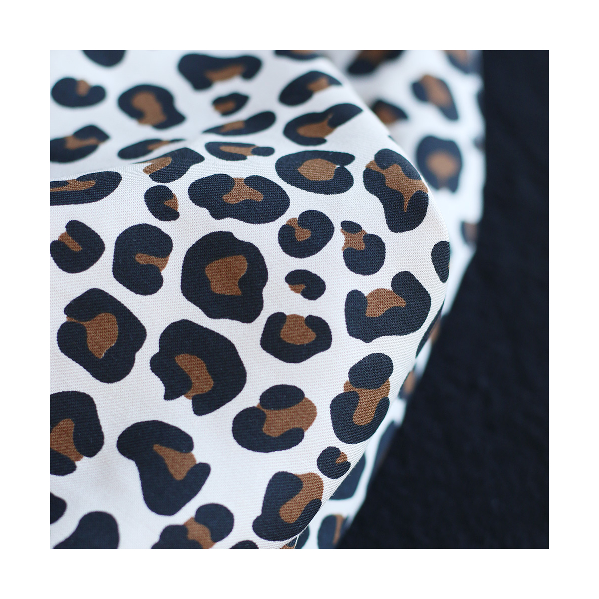 Lea - Viscose écru imprimé exclusif Graou