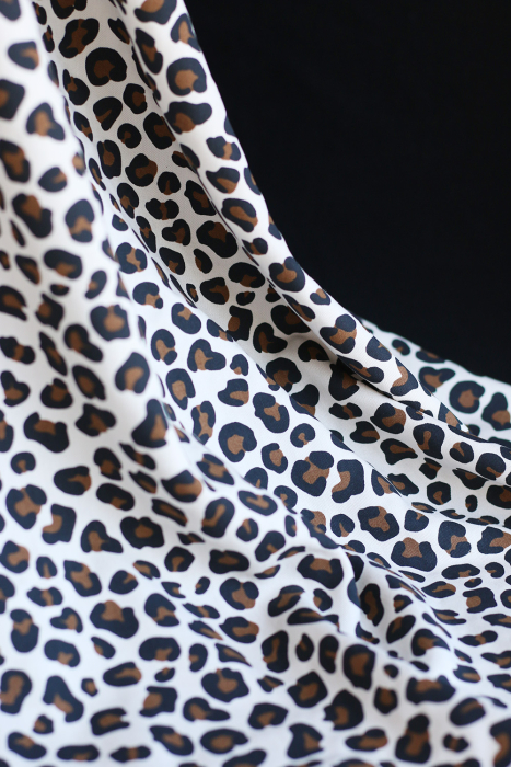 Lea - Viscose écru imprimé exclusif Graou