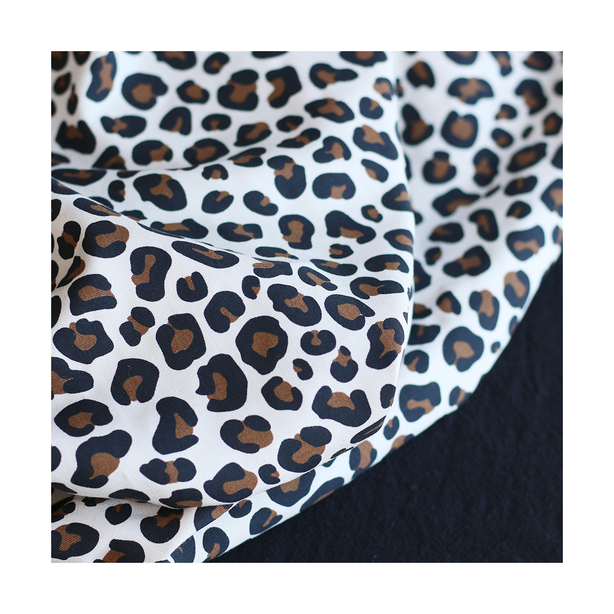 Lea - Viscose écru imprimé exclusif Graou