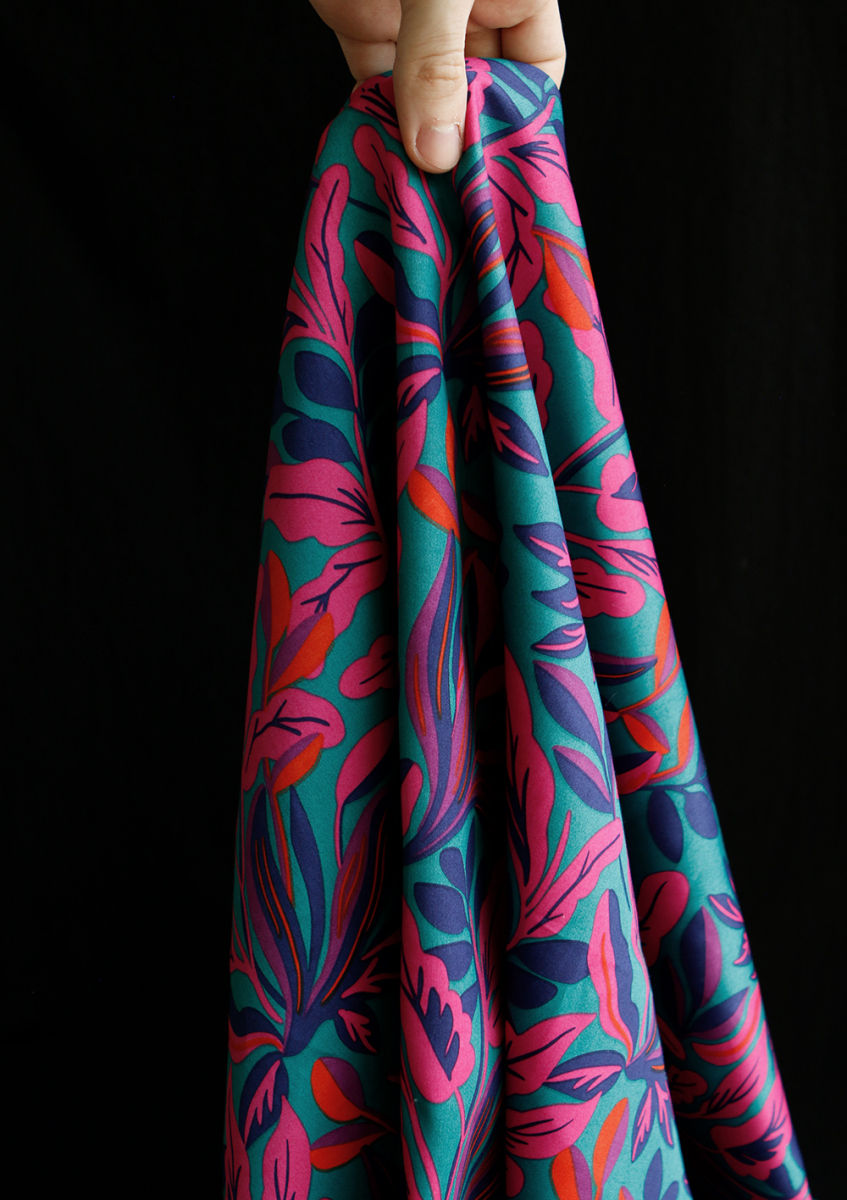 Nerida - Coton satiné Nerida Hansen à imprimé fleuri pétrole et fuschia