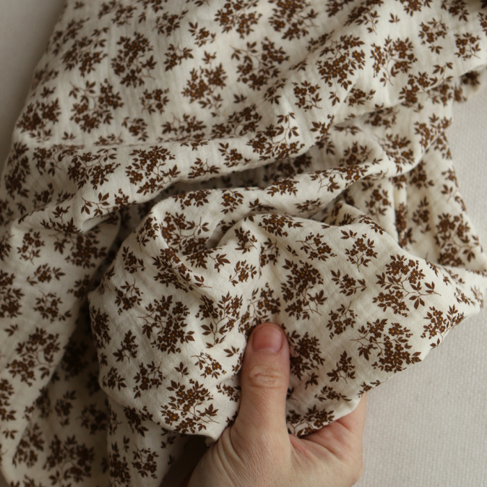 Soumeya - Double gaze coton BIO motif exclusif fond écru chocolat