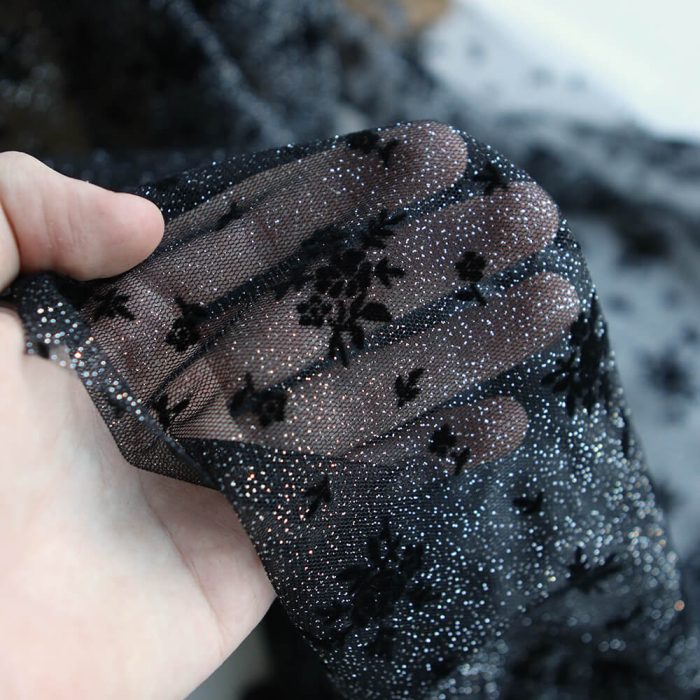 Tulle souple Made in France noir / argenté floqué fleurs velours noir