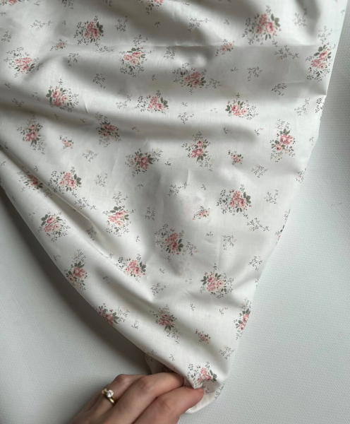 Tissu batiste coton douce imprimé fleuri ROMANCE vintage romantique Batikou 2