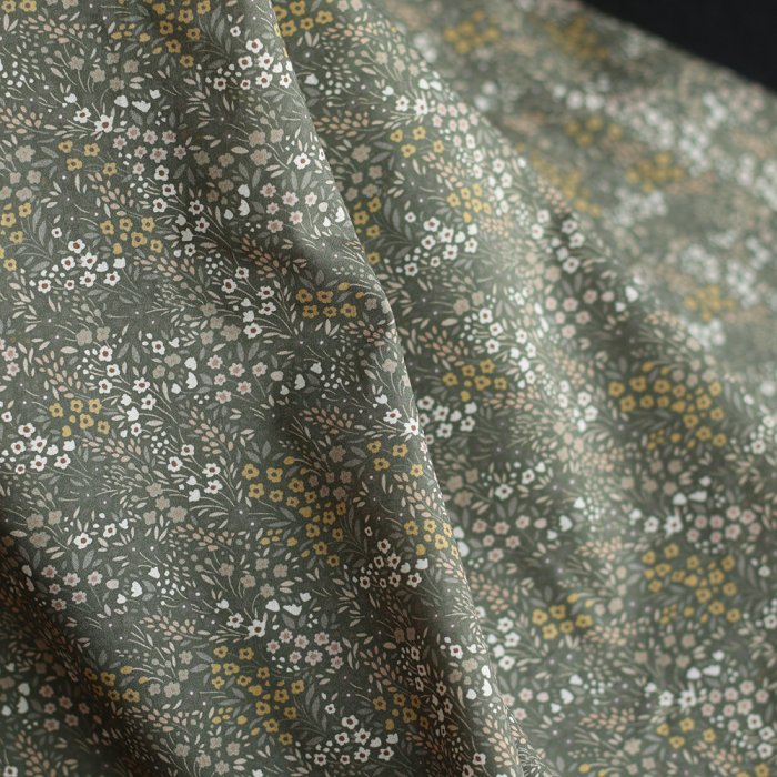 Norah - Batiste de coton à imprimé fleuri fond marron