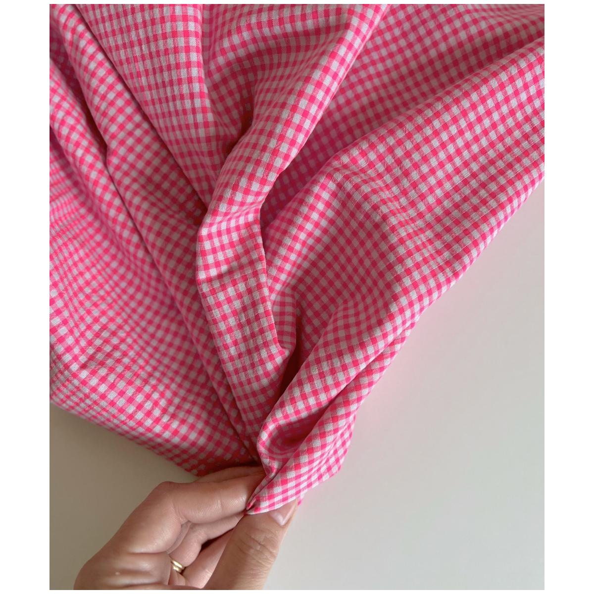 Seersucker / Coton gaufré vichy 3mm mini rose fluo