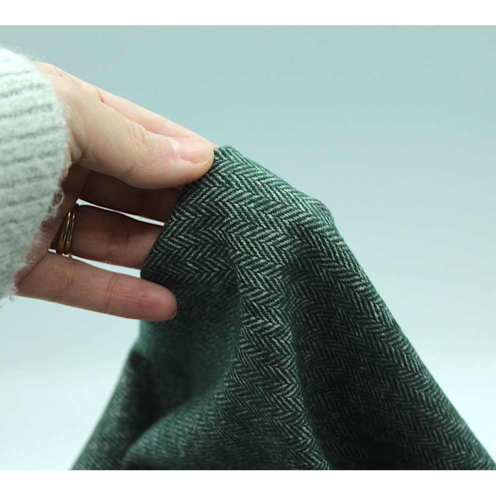 Tissu chevron texturé coton / laine coloris VERT SAPIN