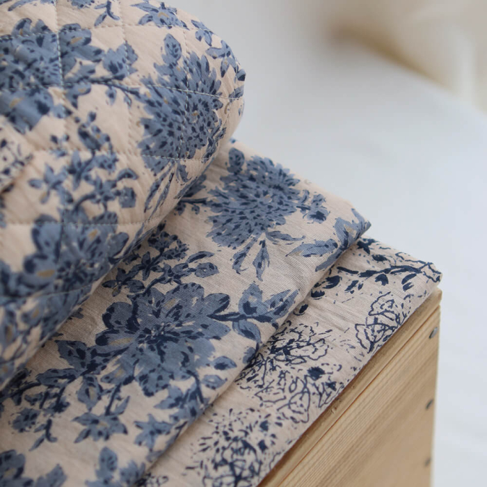 Anjali bleu - Tissu indien matelassé double face coton hand block largeur 100cm