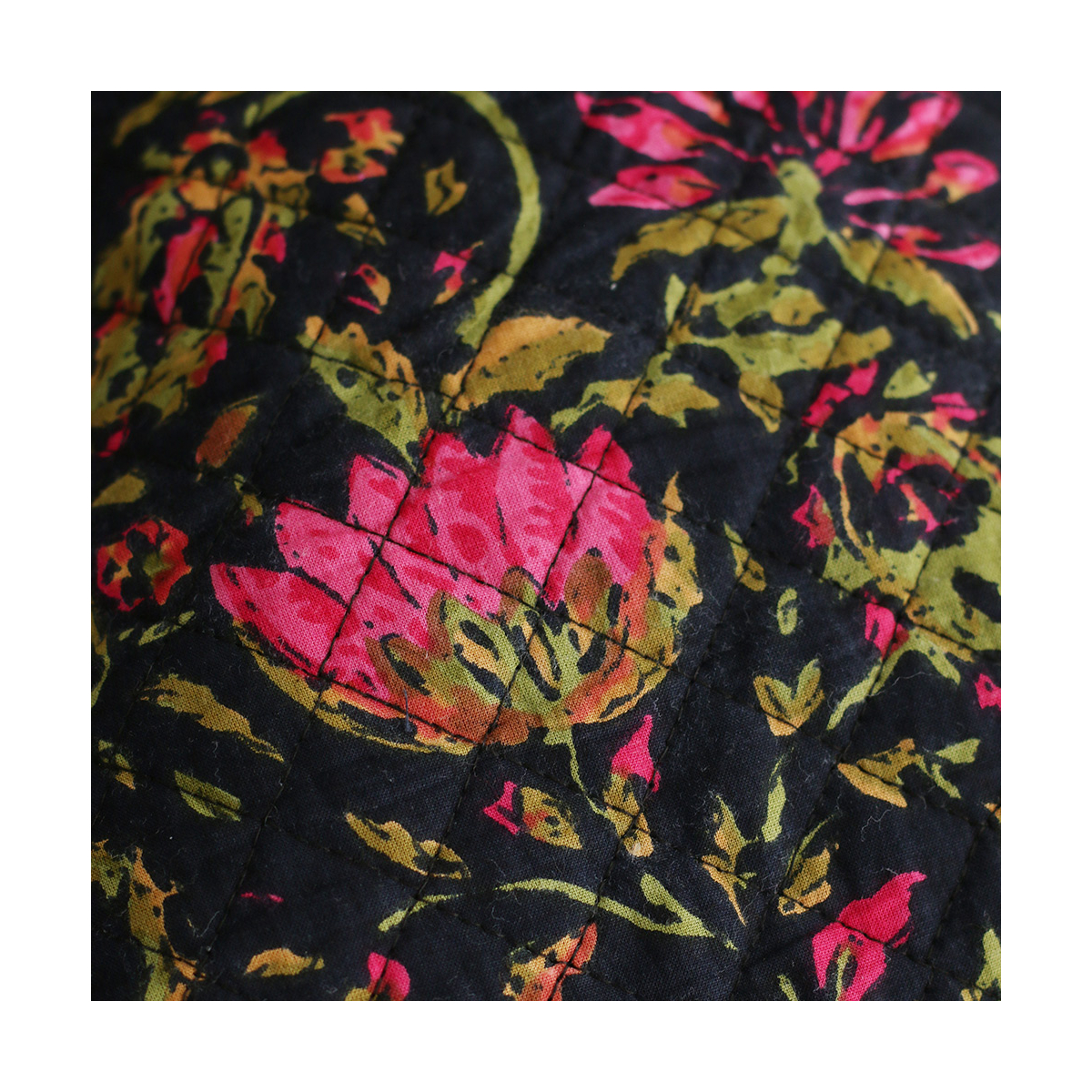 copy of Tissu indien matelassé double face coton hand block largeur 100cm