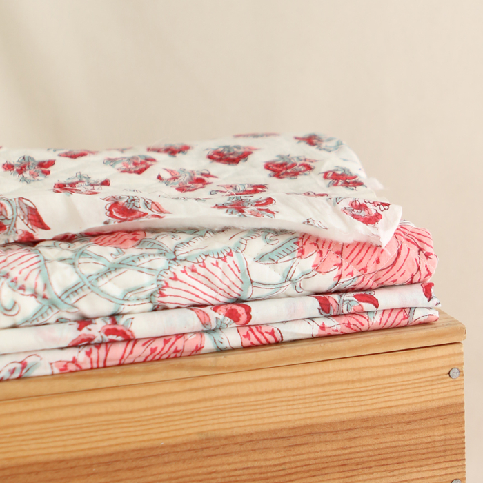 Yamini - Tissu indien matelassé double face coton hand block teal largeur 100cm