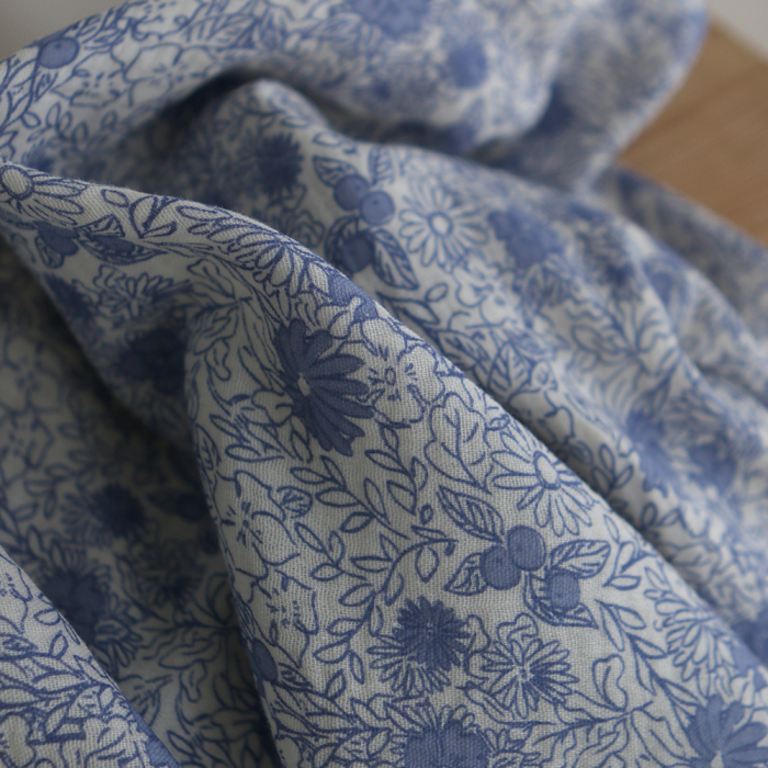 Zomea - Double gaze de coton fond écru motif bleu