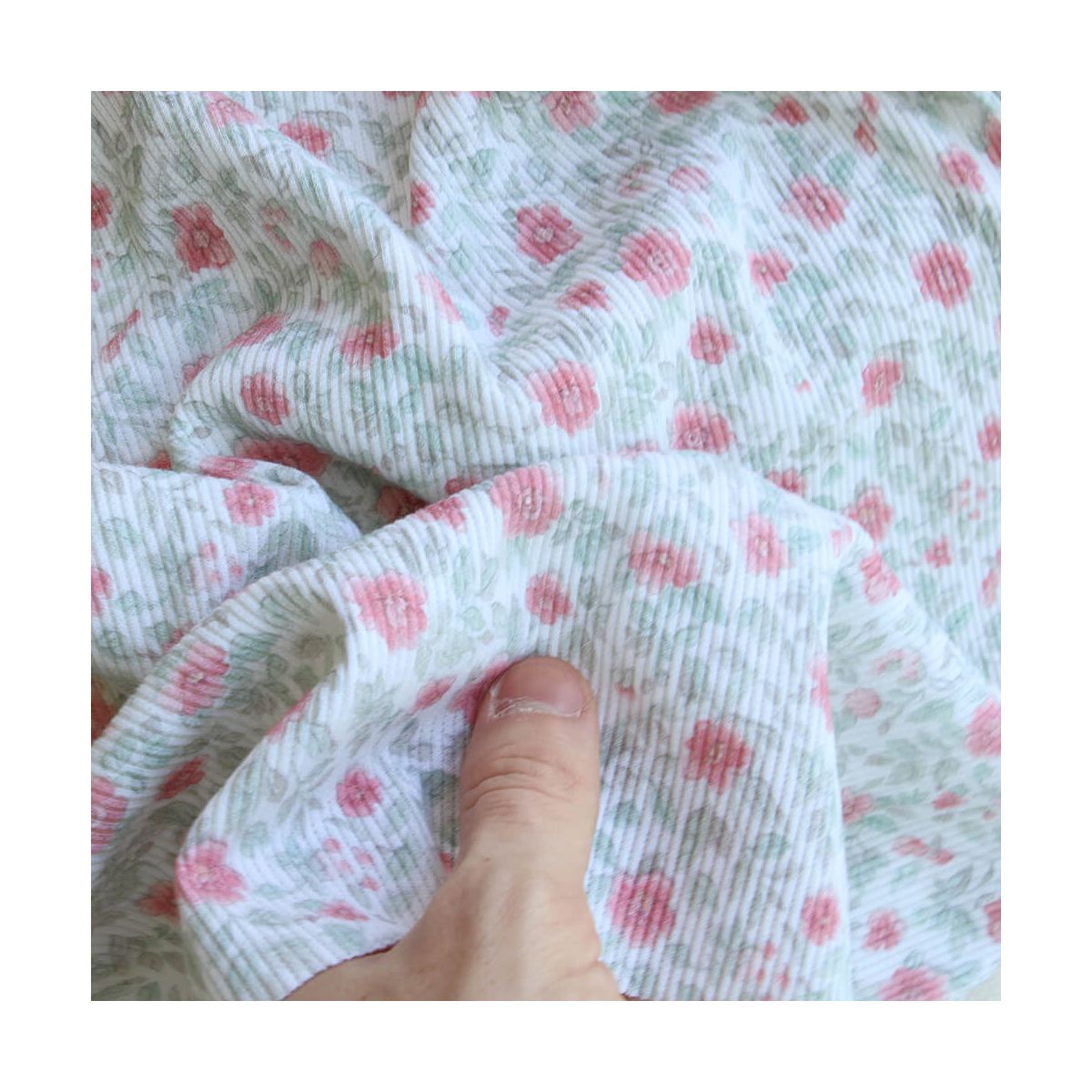 Jersey coton côtes fines à motif fleuri rose et vert d'eau