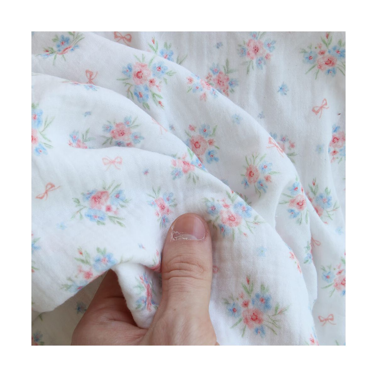 Zoé - Double gaze de coton BIO motif petites fleurs