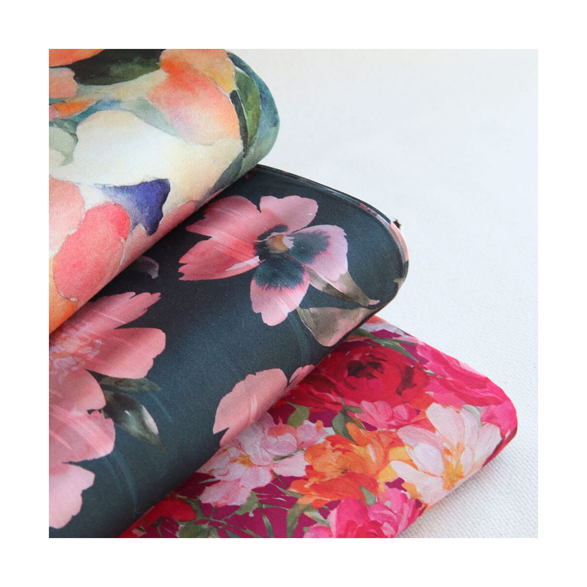 Meline - Coton satiné grandes fleurs aquarelle fond anthracite