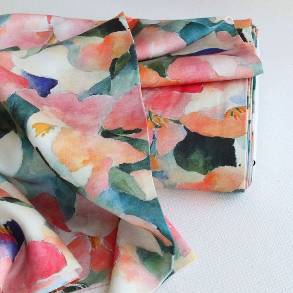 Agathe - Viscose satinée imprimé abstrait vert et pêche