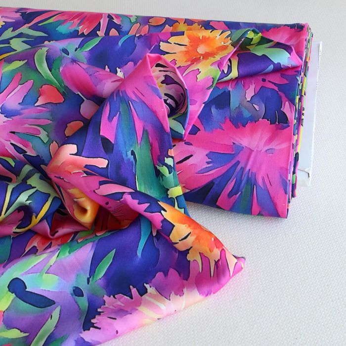 Zinzolin - Viscose satinée imprimé grand fleuri violet