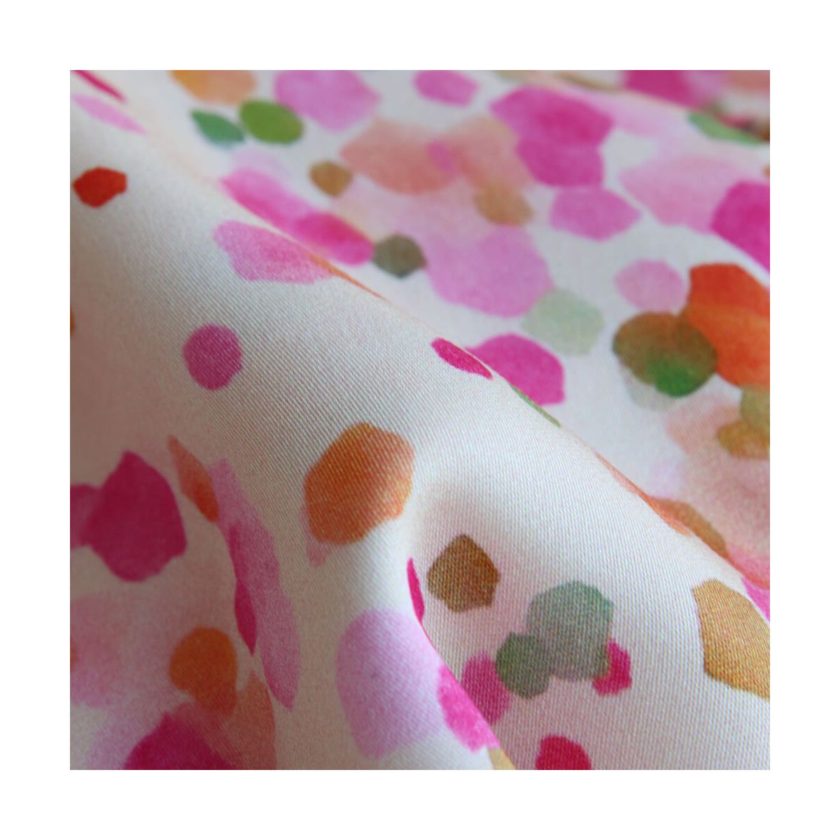 copie de Zinzolin - Viscose satinée imprimé grand fleuri violet