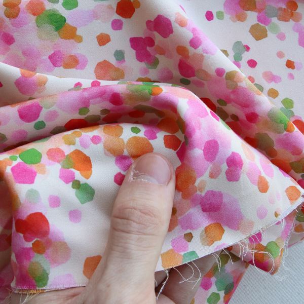 copie de Zinzolin - Viscose satinée imprimé grand fleuri violet 2