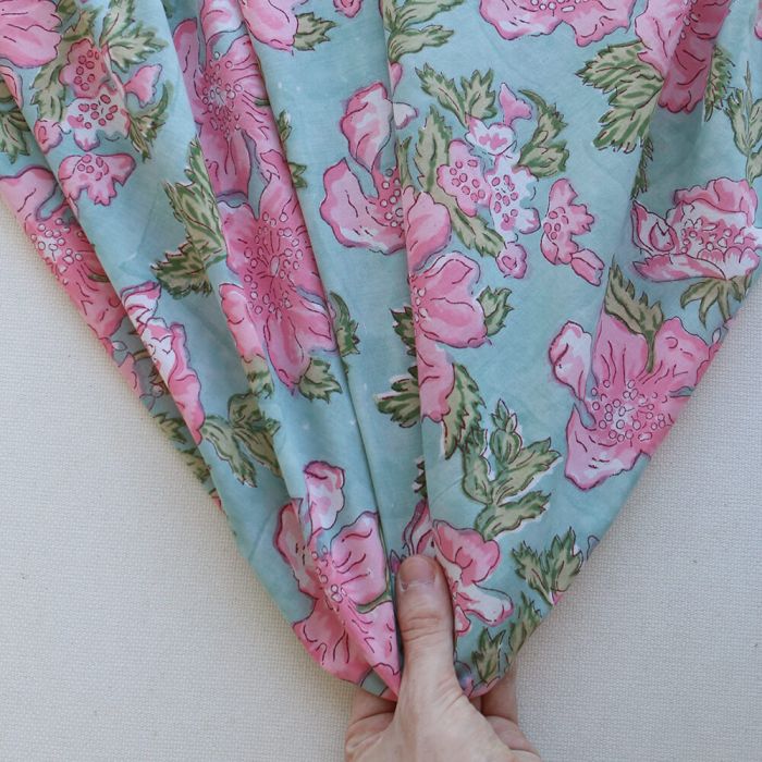 Kyra - Tissu indien en coton imprimé main Hand Block turquoise clair