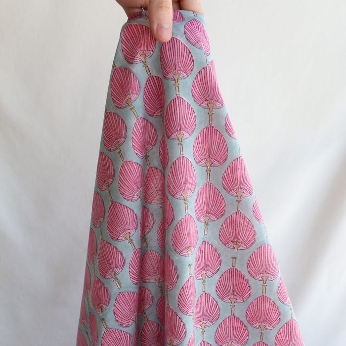 Kyra B - Tissu indien en coton imprimé main Hand Block turquoise clair