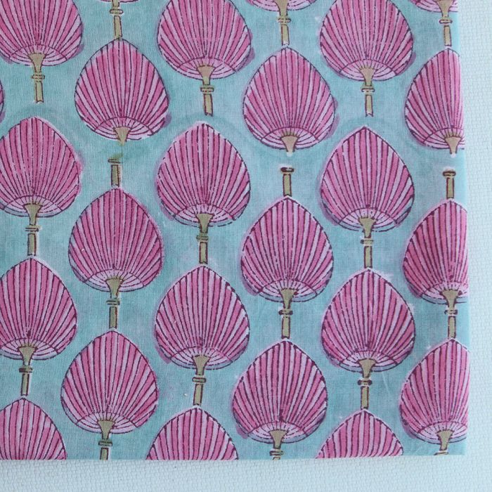 Kyra B - Tissu indien en coton imprimé main Hand Block turquoise clair