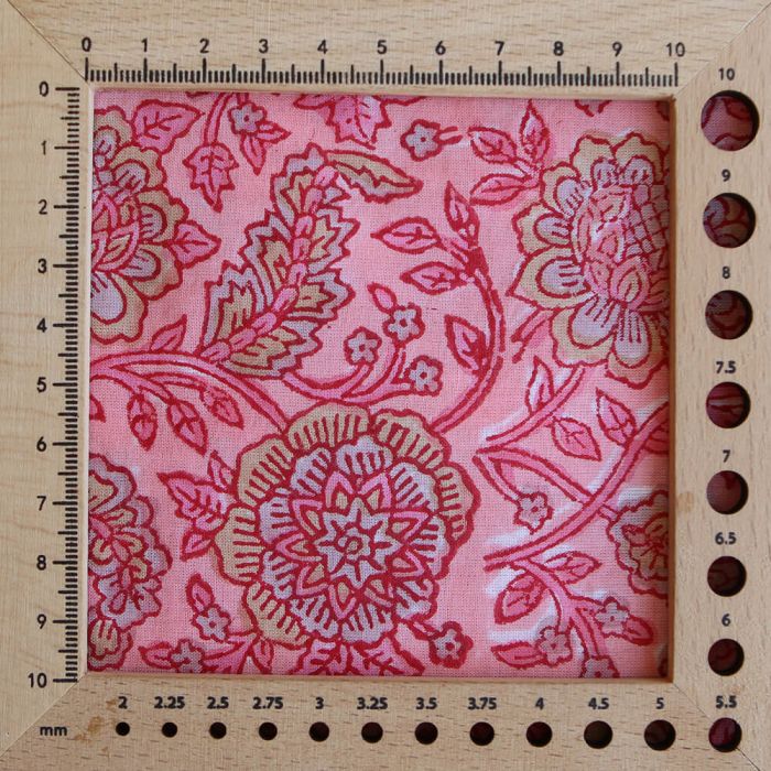 Navya - Tissu indien en coton imprimé main Hand Block corail