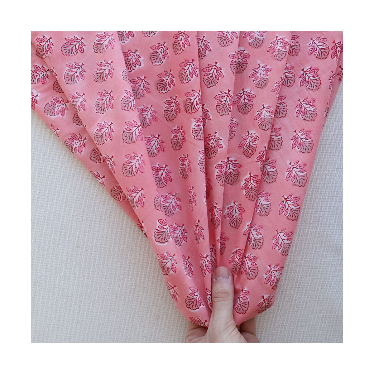 copie de Navya - Tissu indien en coton imprimé main Hand Block corail