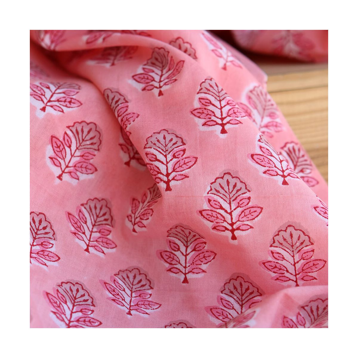 copie de Navya - Tissu indien en coton imprimé main Hand Block corail